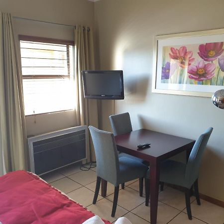 Grosvenor Apartments Pretoria-Noord 外观 照片