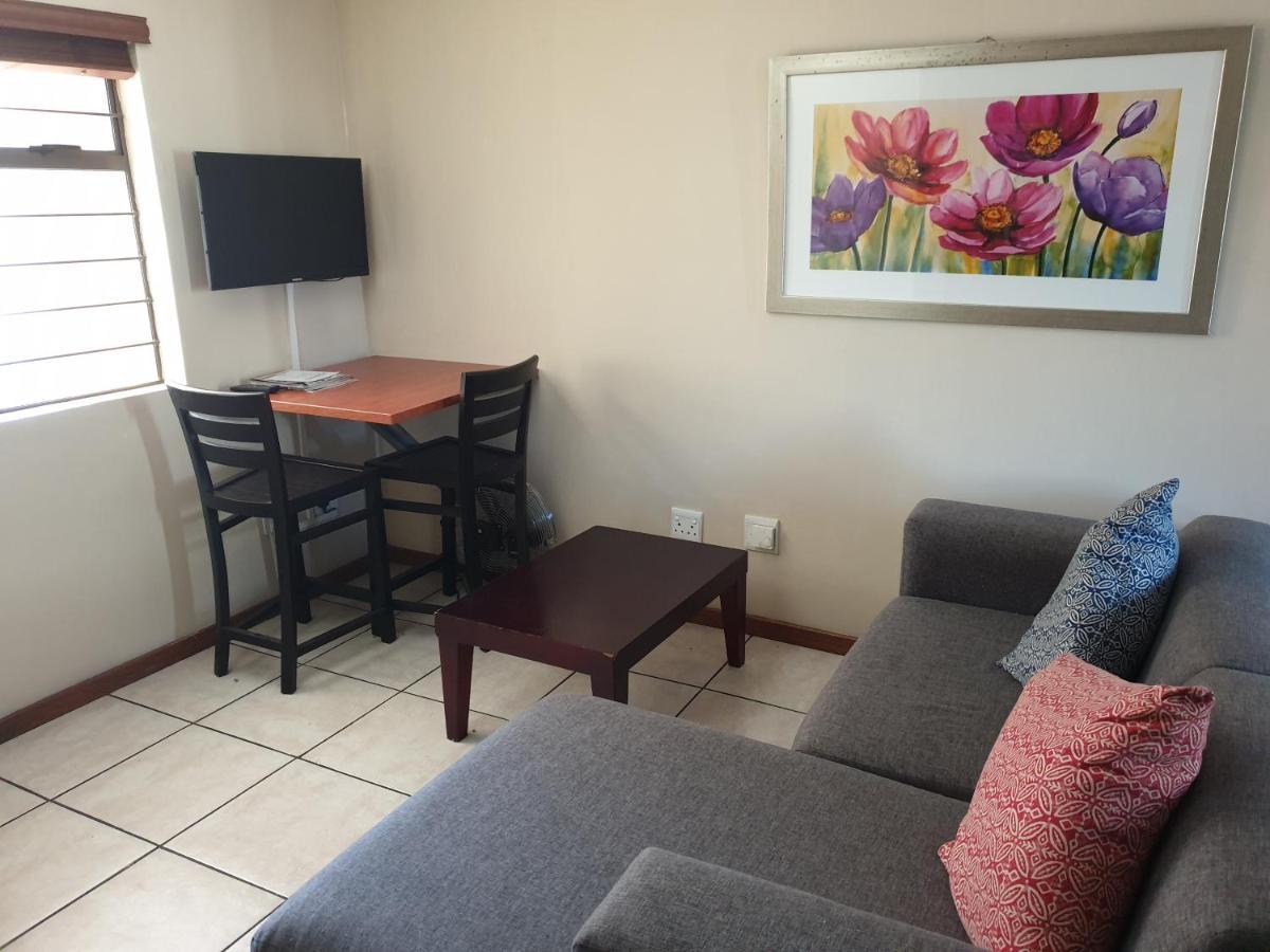 Grosvenor Apartments Pretoria-Noord 外观 照片