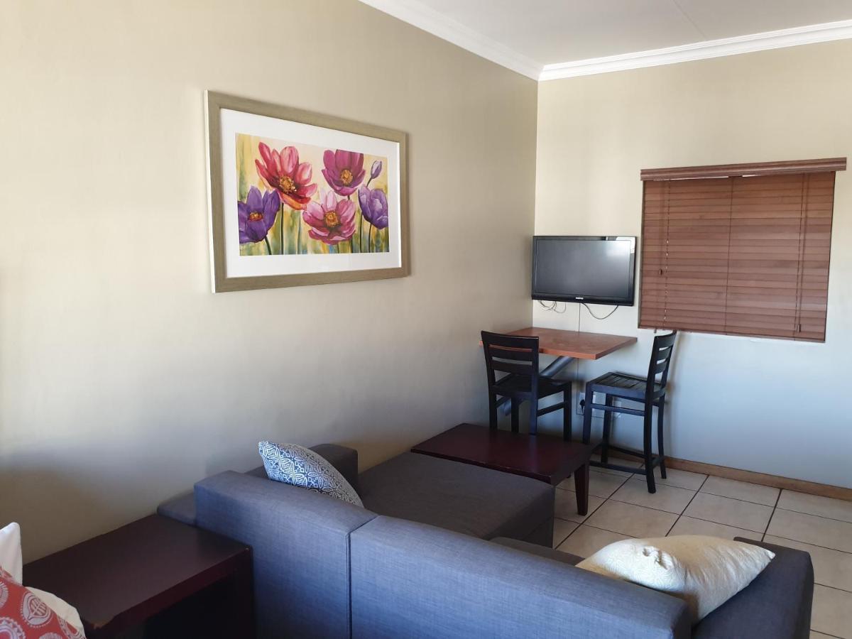 Grosvenor Apartments Pretoria-Noord 外观 照片
