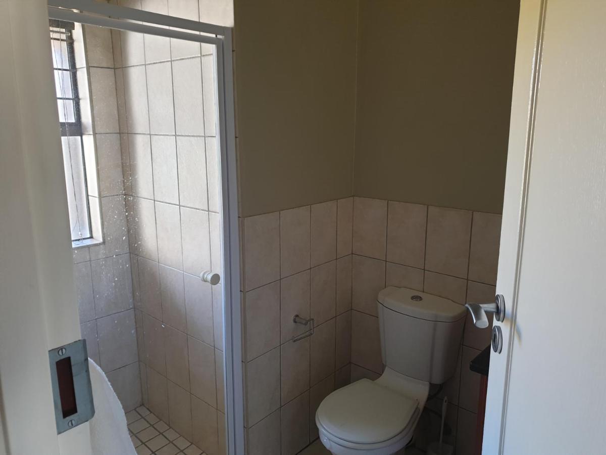 Grosvenor Apartments Pretoria-Noord 外观 照片