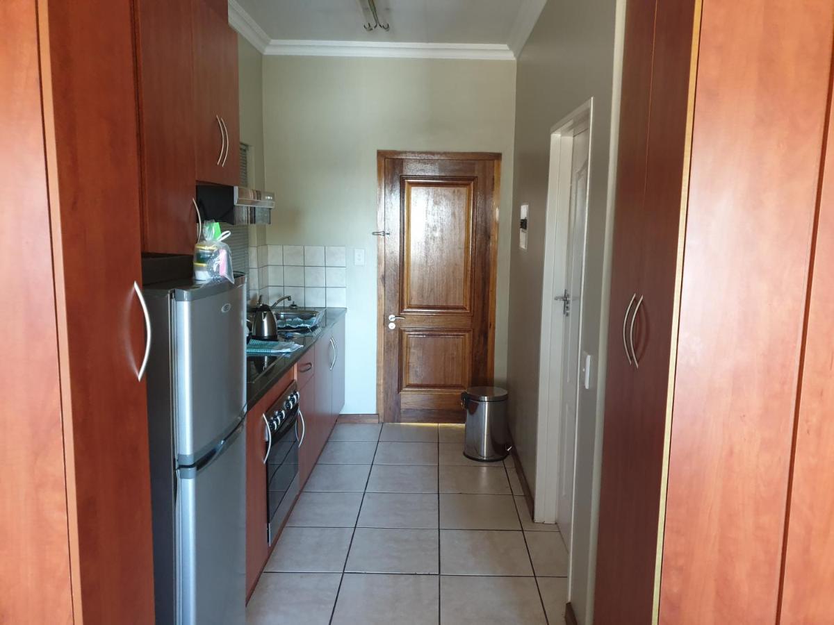 Grosvenor Apartments Pretoria-Noord 外观 照片