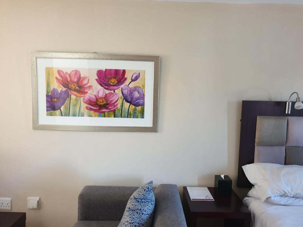 Grosvenor Apartments Pretoria-Noord 外观 照片