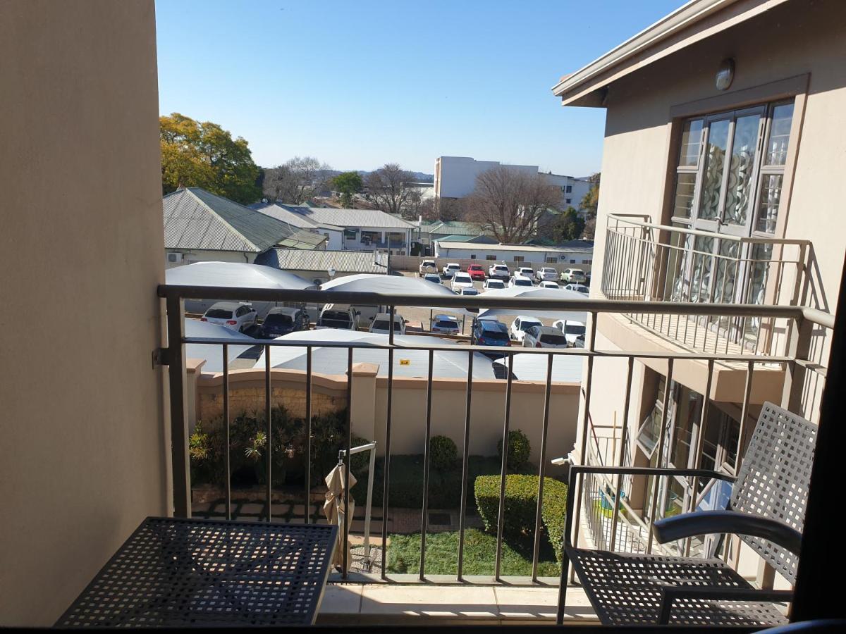 Grosvenor Apartments Pretoria-Noord 外观 照片
