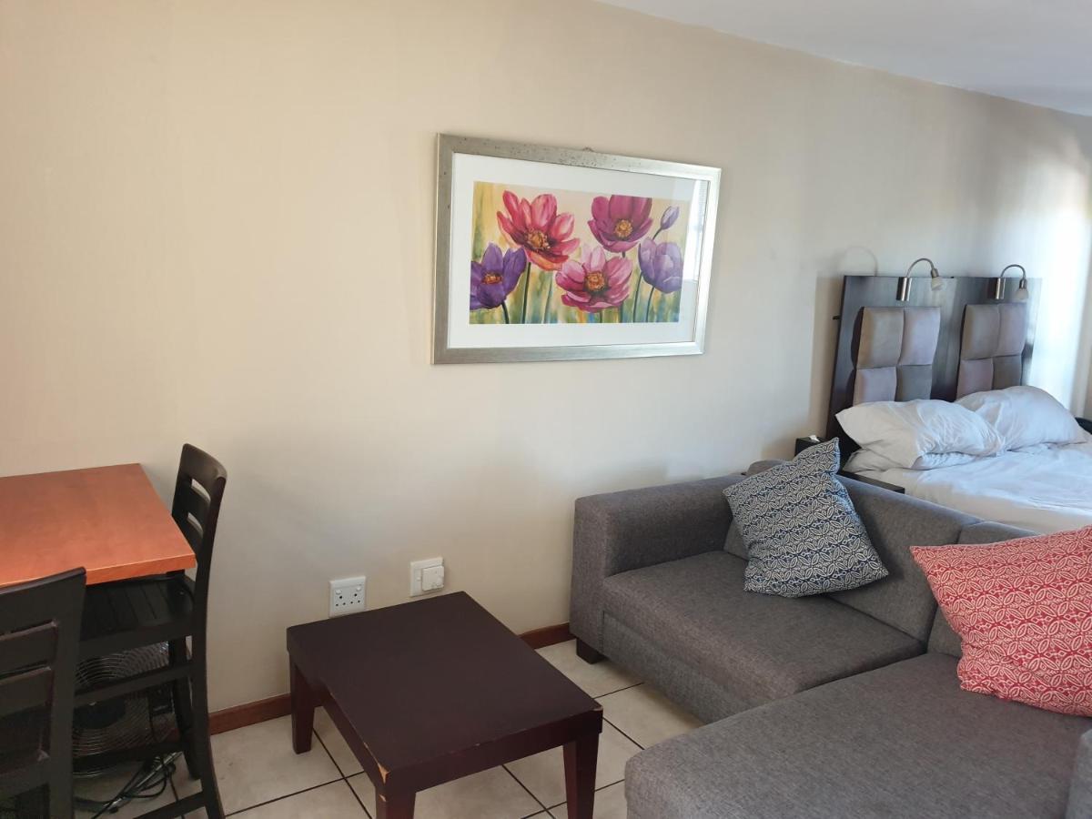 Grosvenor Apartments Pretoria-Noord 外观 照片