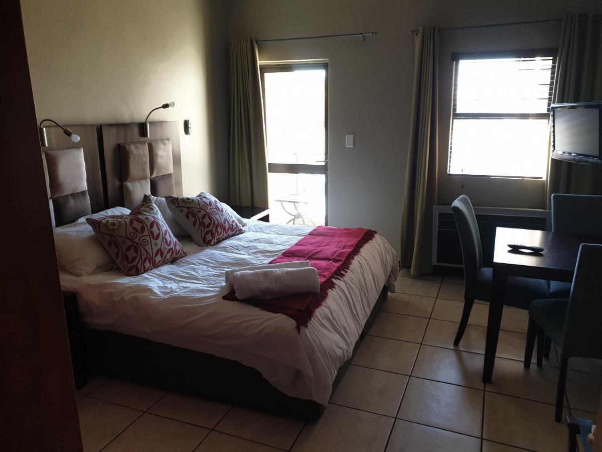 Grosvenor Apartments Pretoria-Noord 外观 照片